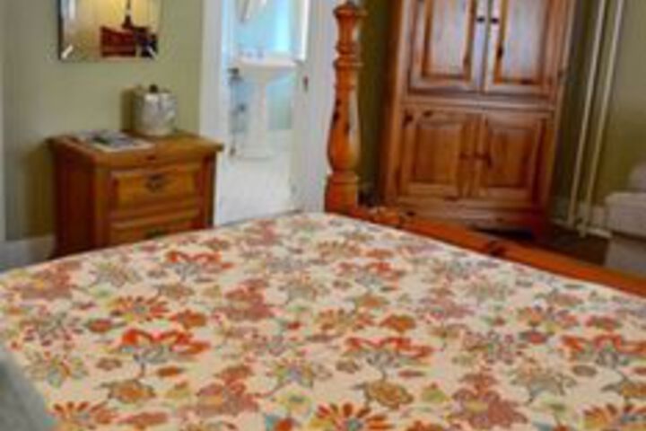 Room 34 of 96