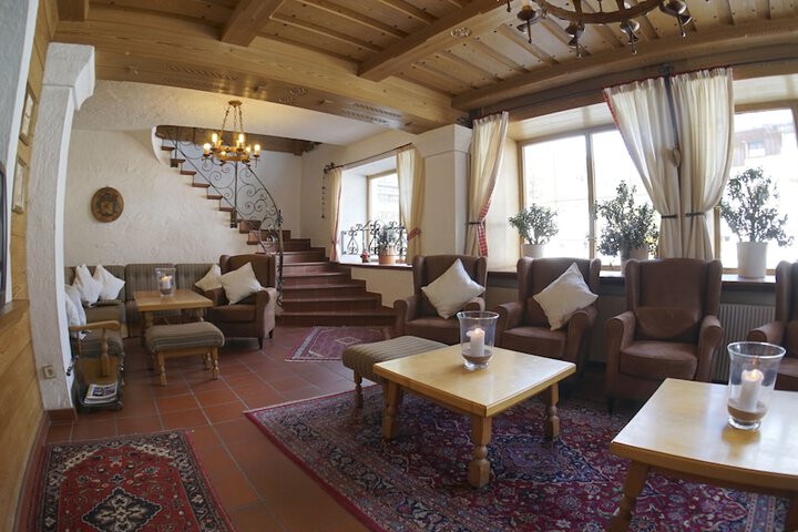 Hotel Interior 4 of 23