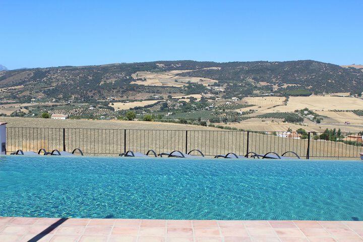 Hotel with Pool