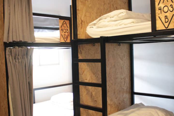 Room 10 of 45
