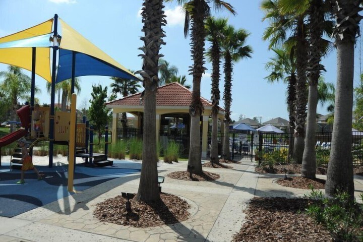 Property Grounds 22 of 28