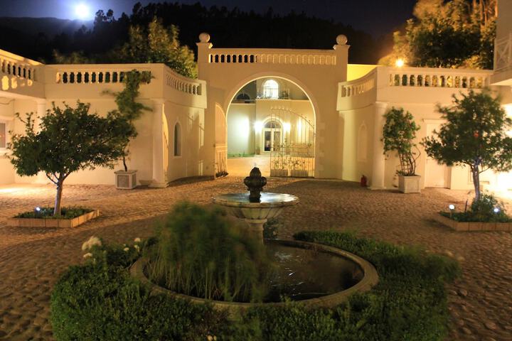 Hotel Exterior 118 of 132