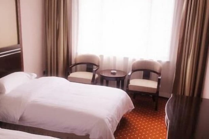 Room 21 of 82
