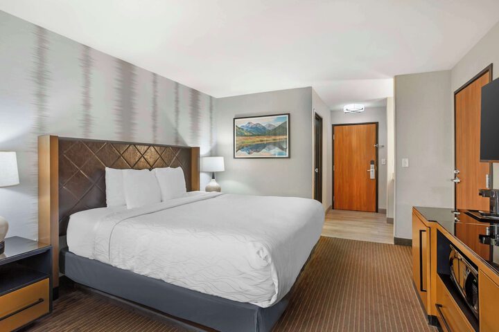 Room 7 of 37