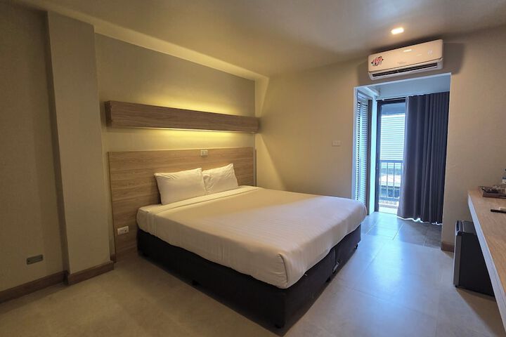 Room 16 of 31