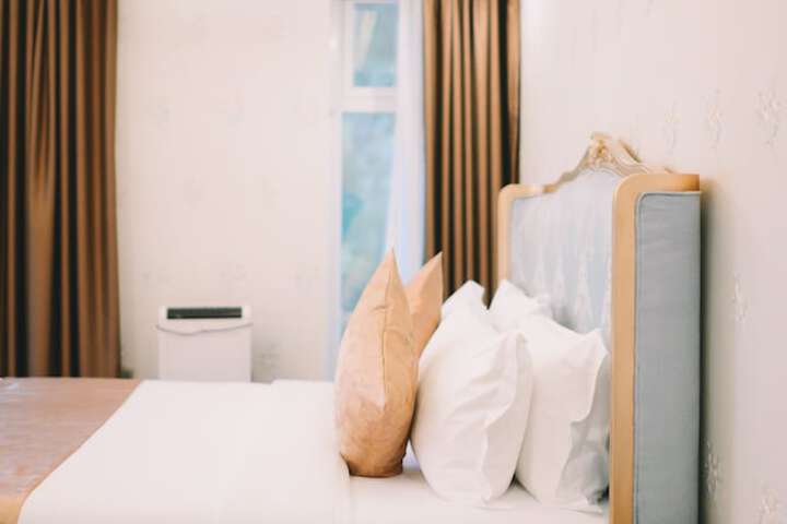 Room 28 of 71