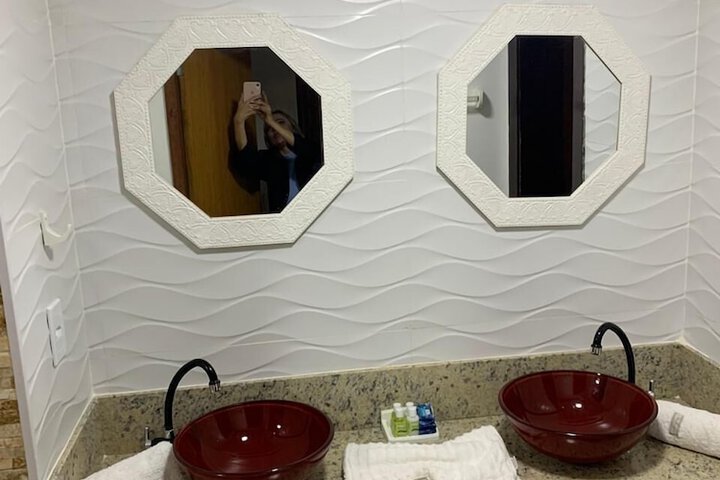 Room 23 of 88