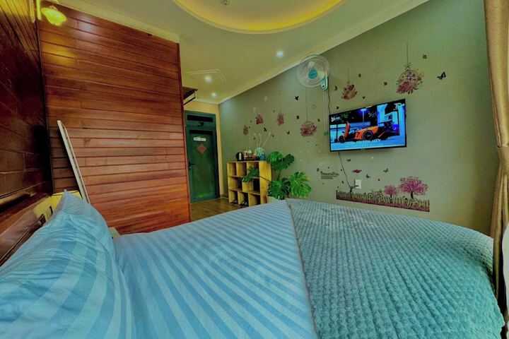 Room 55 of 146