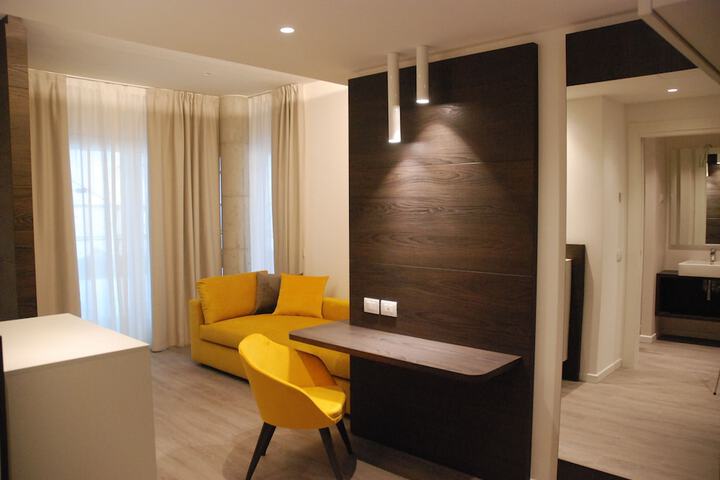 Room 43 of 89