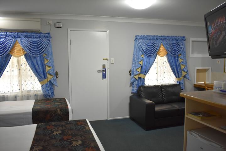 Room 7 of 61