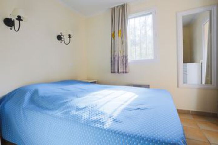Room 74 of 228