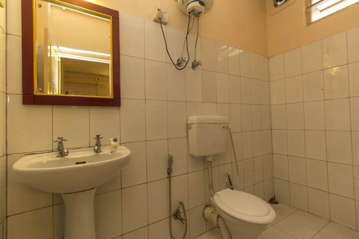 Room 20 of 20