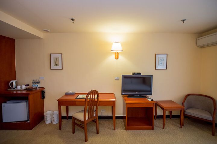 Room 90 of 203