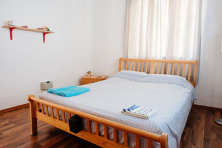 Room 27 of 56