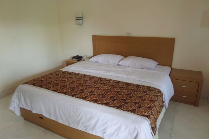 Room 10 of 47