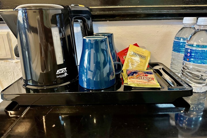 Breakfast/Coffee Service 26 of 47