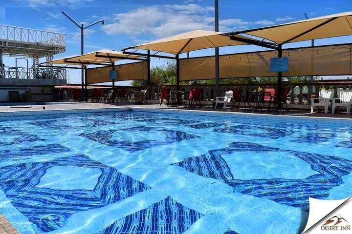 Pool 12 of 18