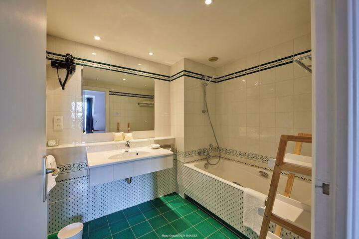 Bath Photo