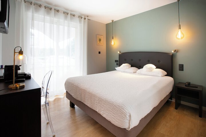 Room 14 of 41