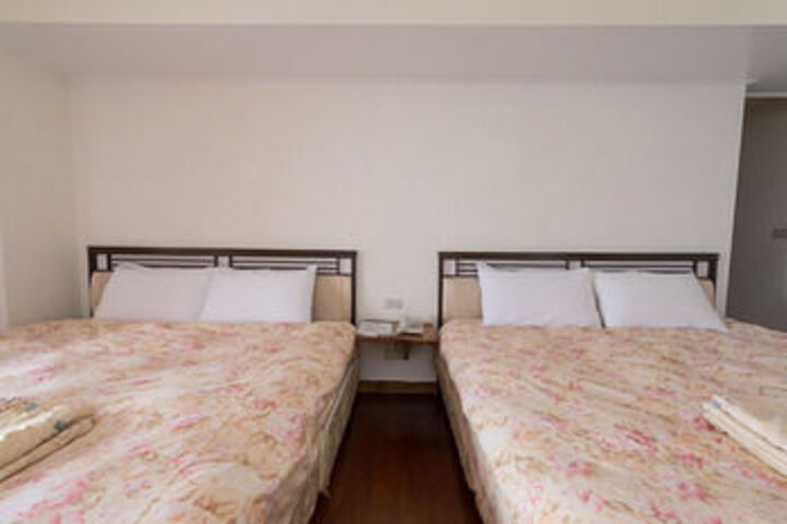 Room 40 of 65