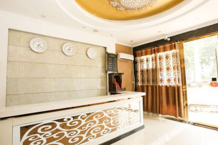 Hotel Interior 7 of 19