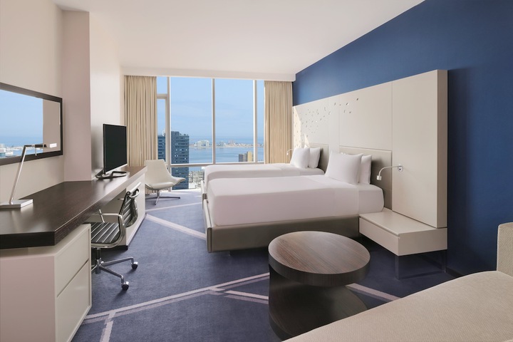 Room 21 of 143