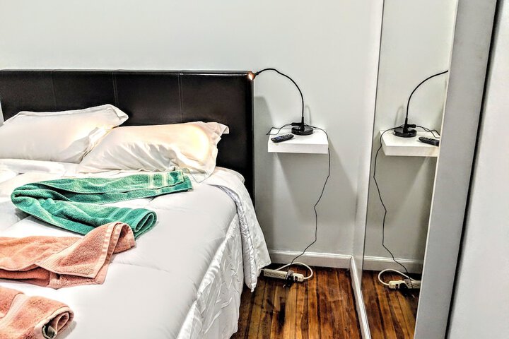 Room 6 of 45