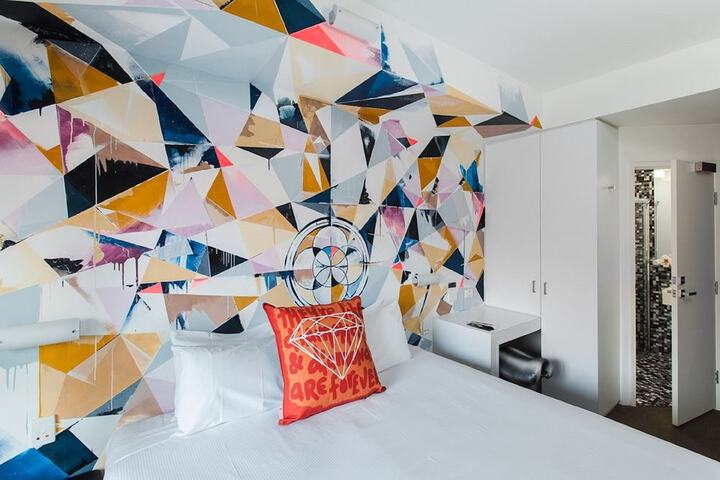 Room 8 of 36