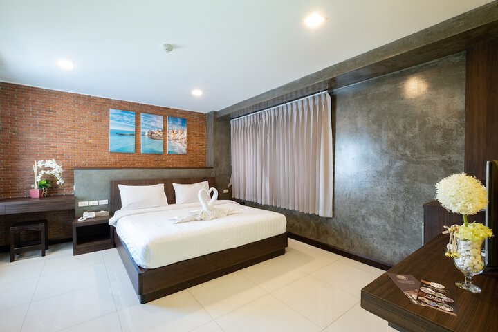 Room 7 of 64