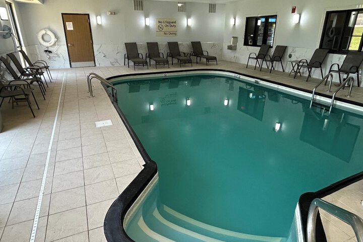 Pool Hotel