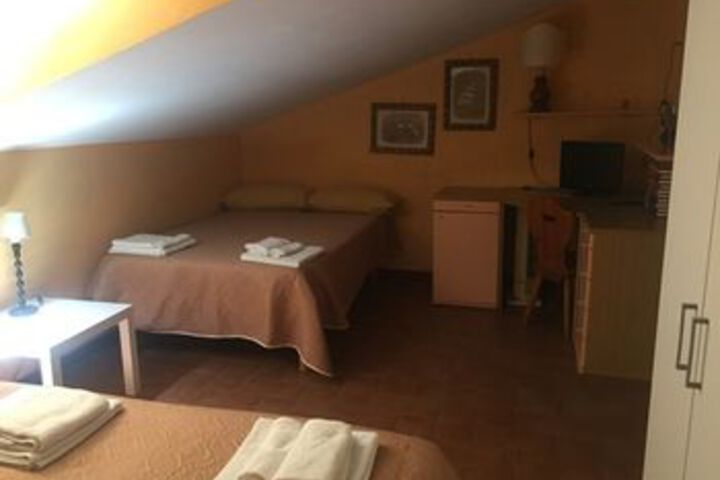Room 16 of 36