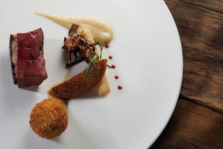 Dining 46 of 60