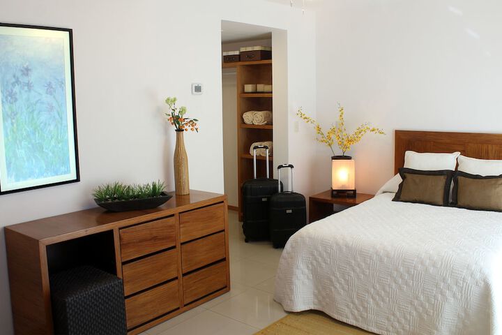 Room 6 of 26