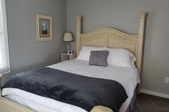 Room 35 of 132