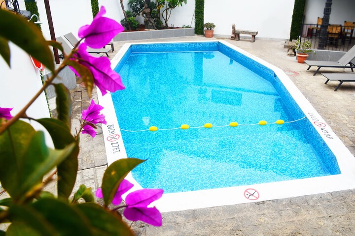 Pool 15 of 24