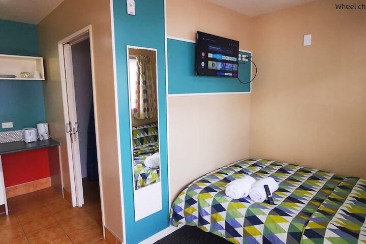Room 40 of 74