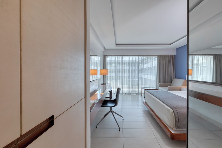 Room 28 of 119