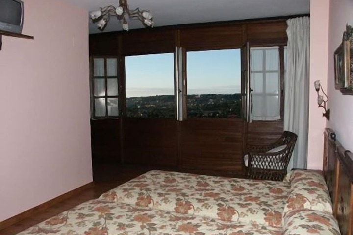 Room 3 of 59