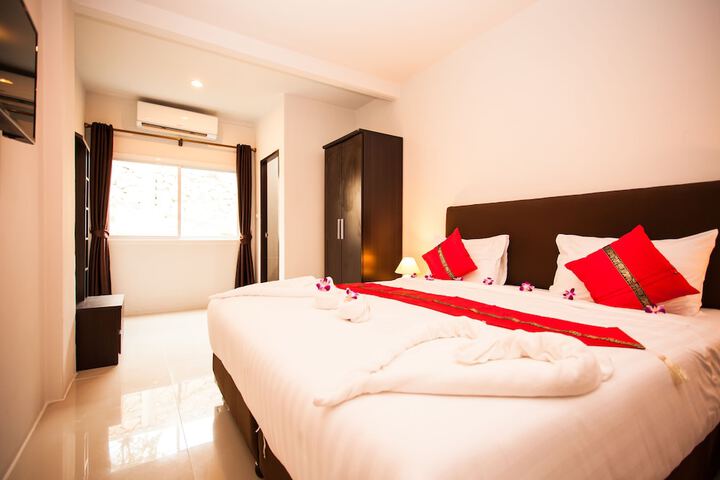 Room 5 of 46