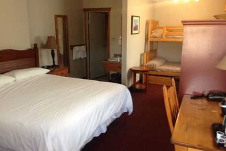 Room 12 of 50