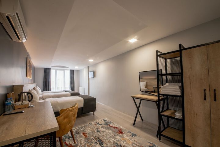 Room 37 of 54