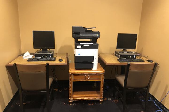 Business Center 53 of 60