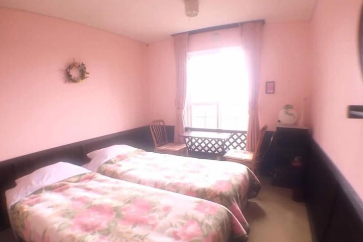 Room 14 of 78