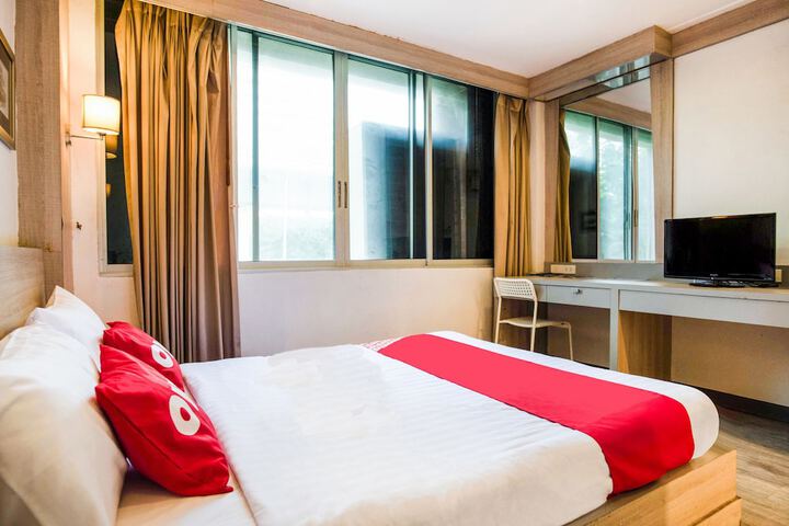 Room 16 of 35