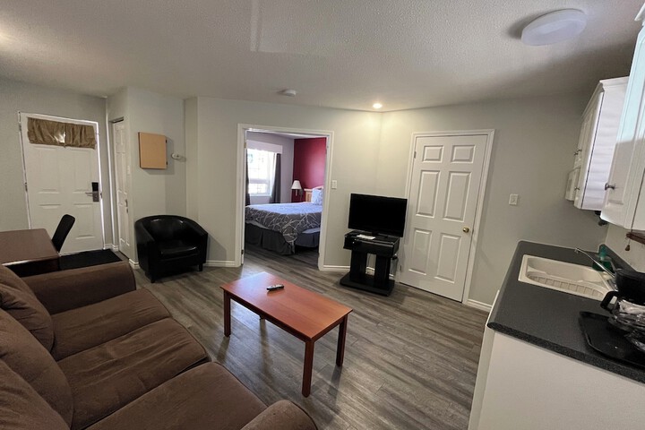 Room 35 of 118
