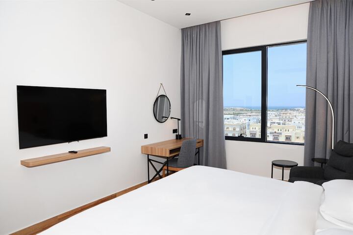 Room 18 of 54