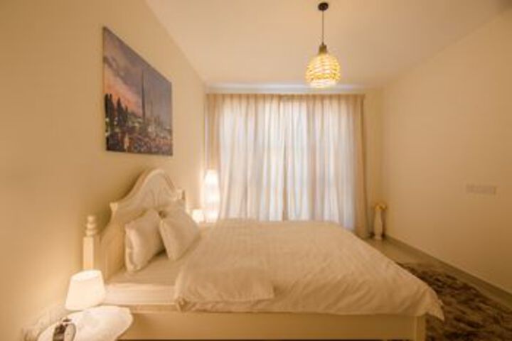 Room 10 of 38