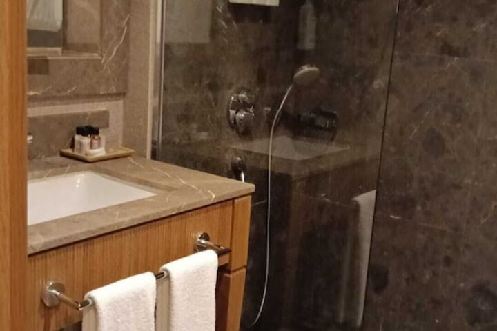 Clean Restrooms