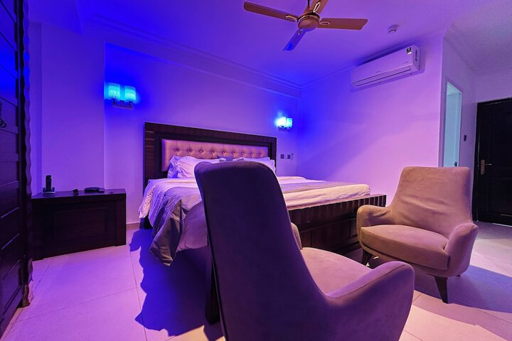 Room 13 of 46
