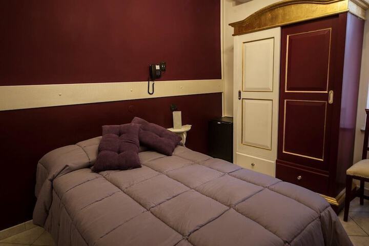 Room 18 of 63